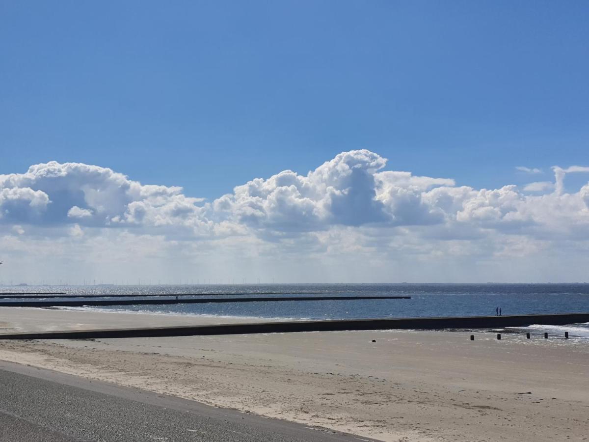 Hotel Pension Loose Borkum Exterior photo