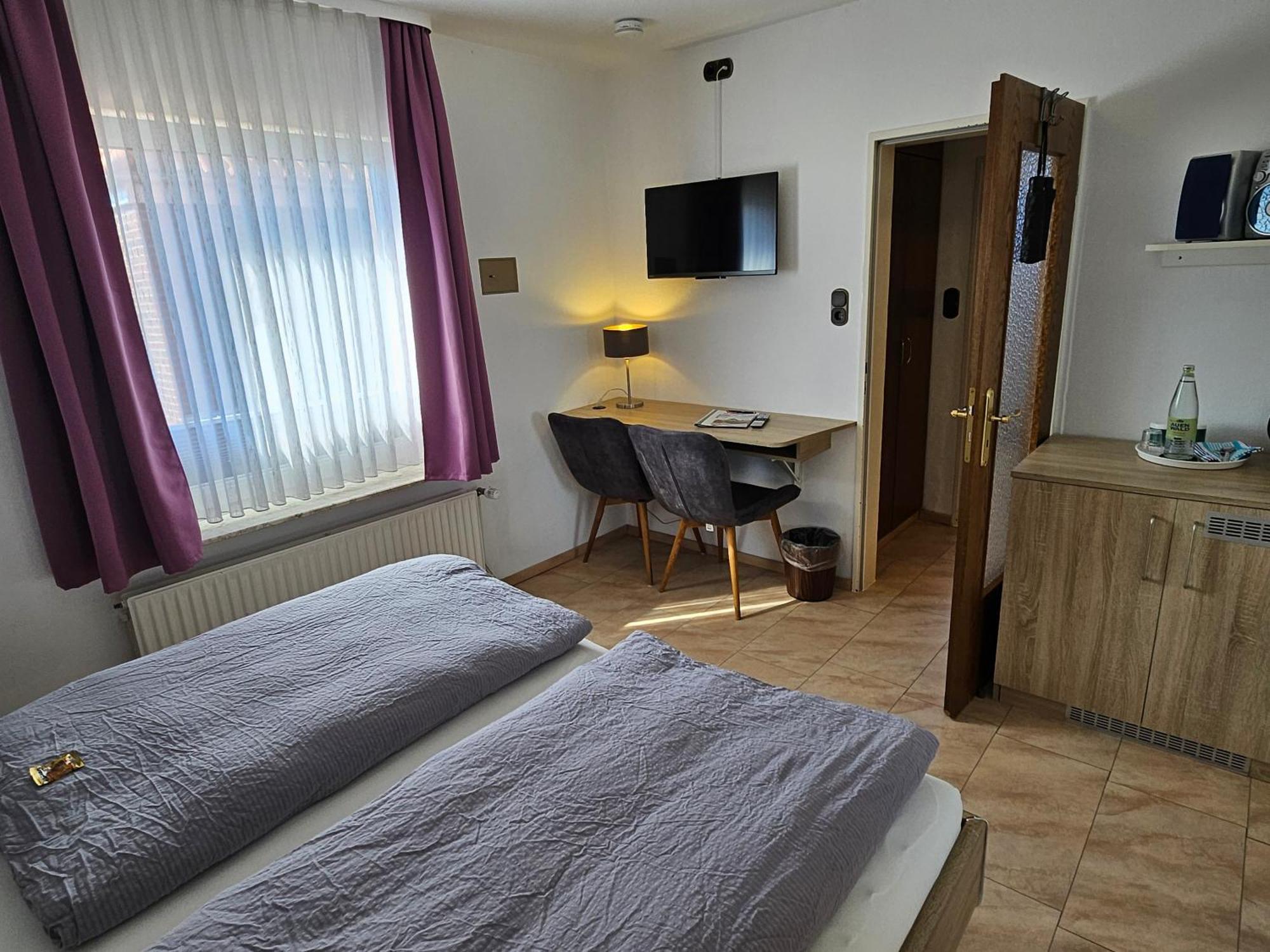 Hotel Pension Loose Borkum Exterior photo